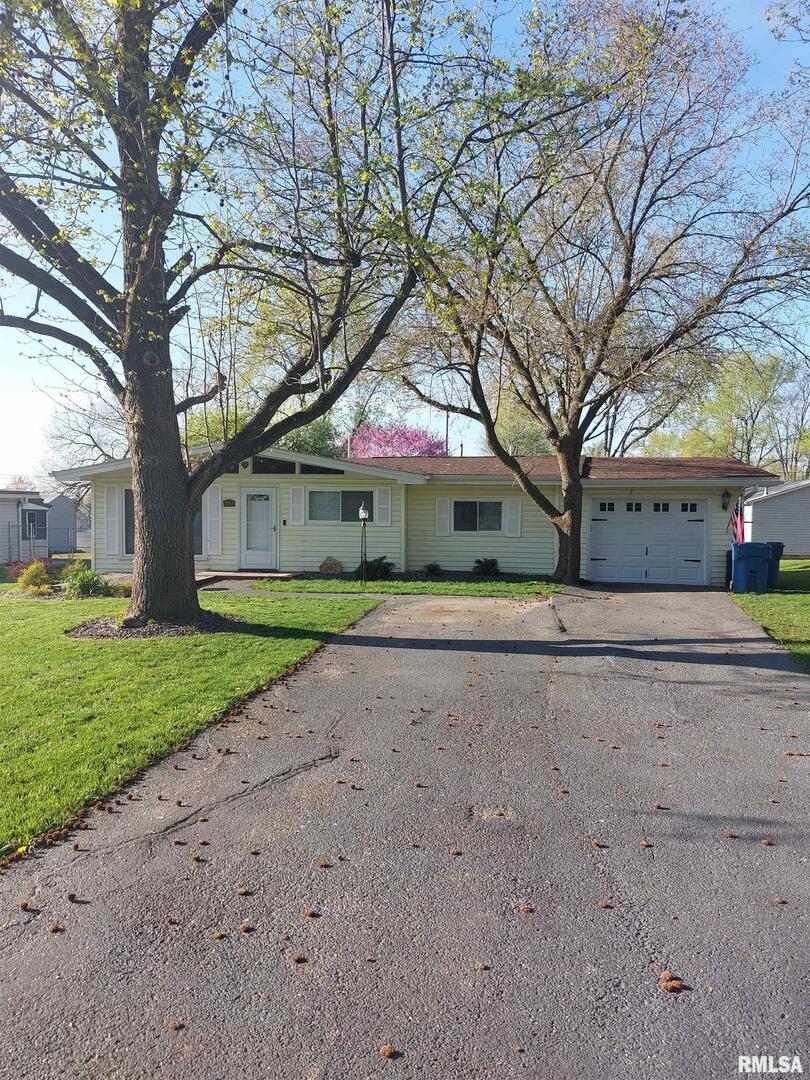 1103 Douglas St., Mt Vernon, IL 62864