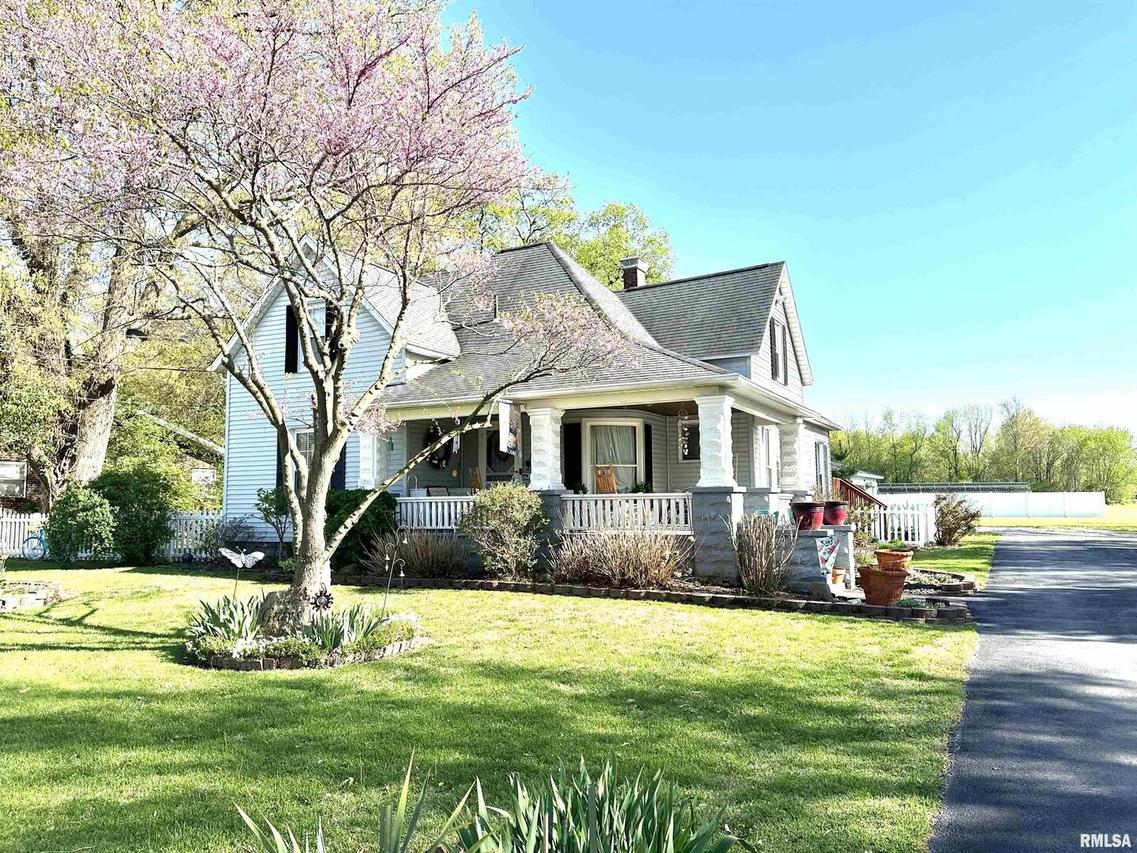 801 E Calumet, Centralia, IL 62801