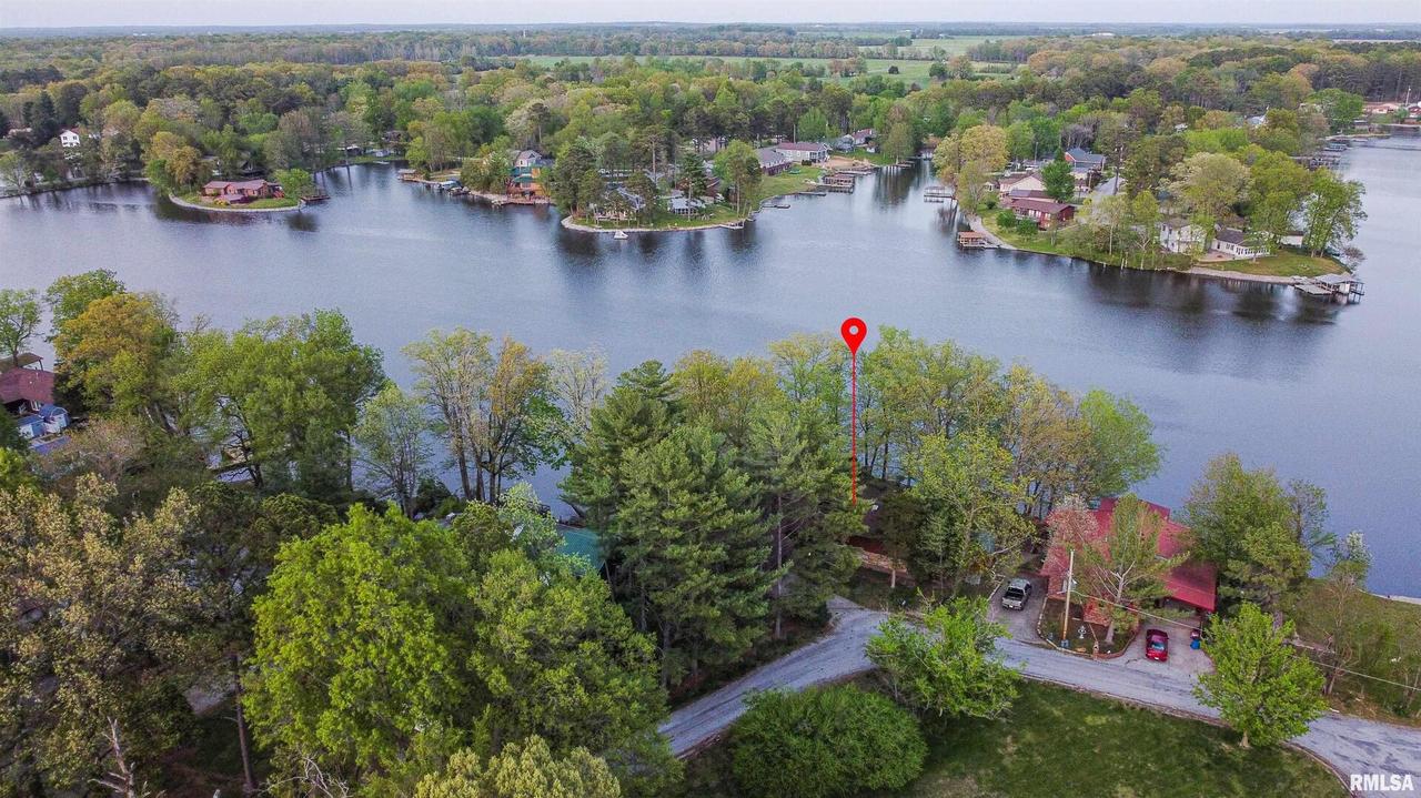 150 Mundell Dr., Benton, IL