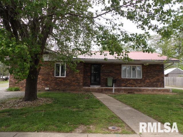 210 W Virginia St., Harrisburg, IL 62946