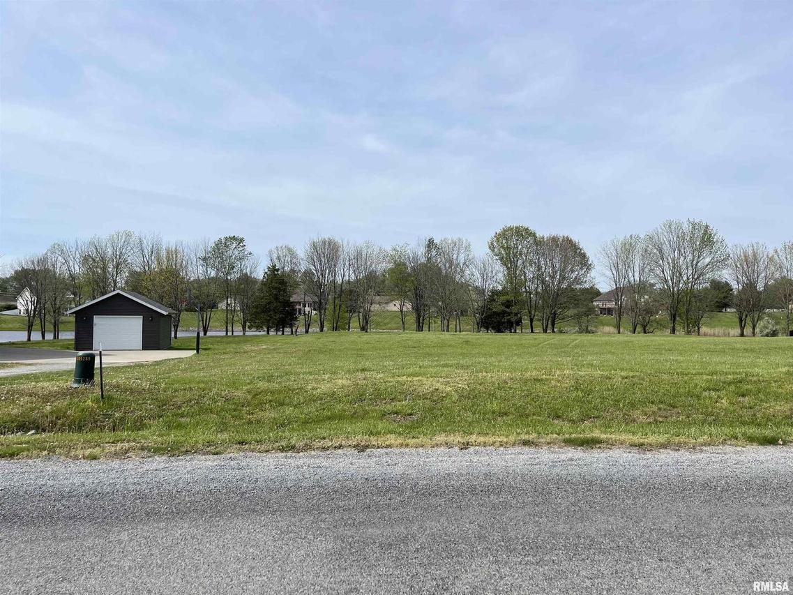 6543 Running Horse Dr., Carterville, IL 62918