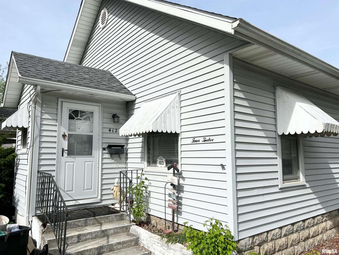 412 N 19th St., Herrin, IL 62948