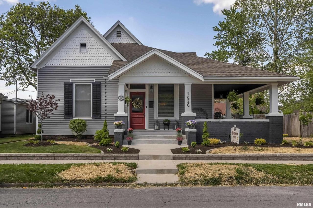 1826 Spruce St., Murphysboro, IL 62966