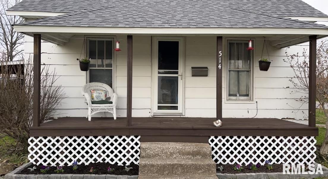 514 E Ashley St., Elkville, IL 62932