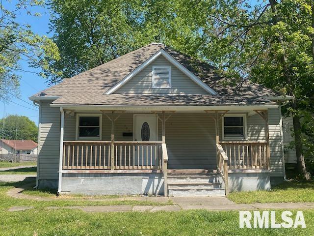 320 N 19th St., Herrin, IL 62948