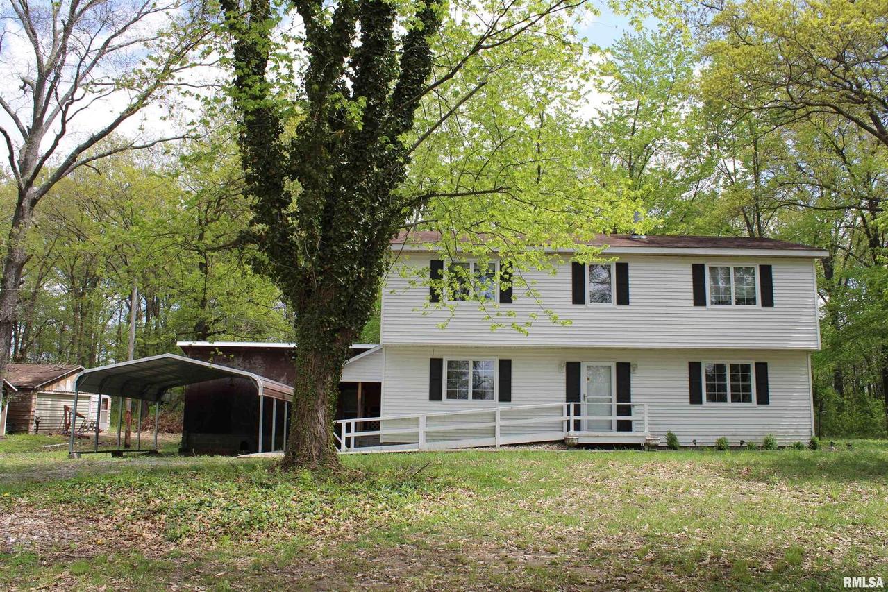 5060 Woodard School Rd., Salem, IL 62881