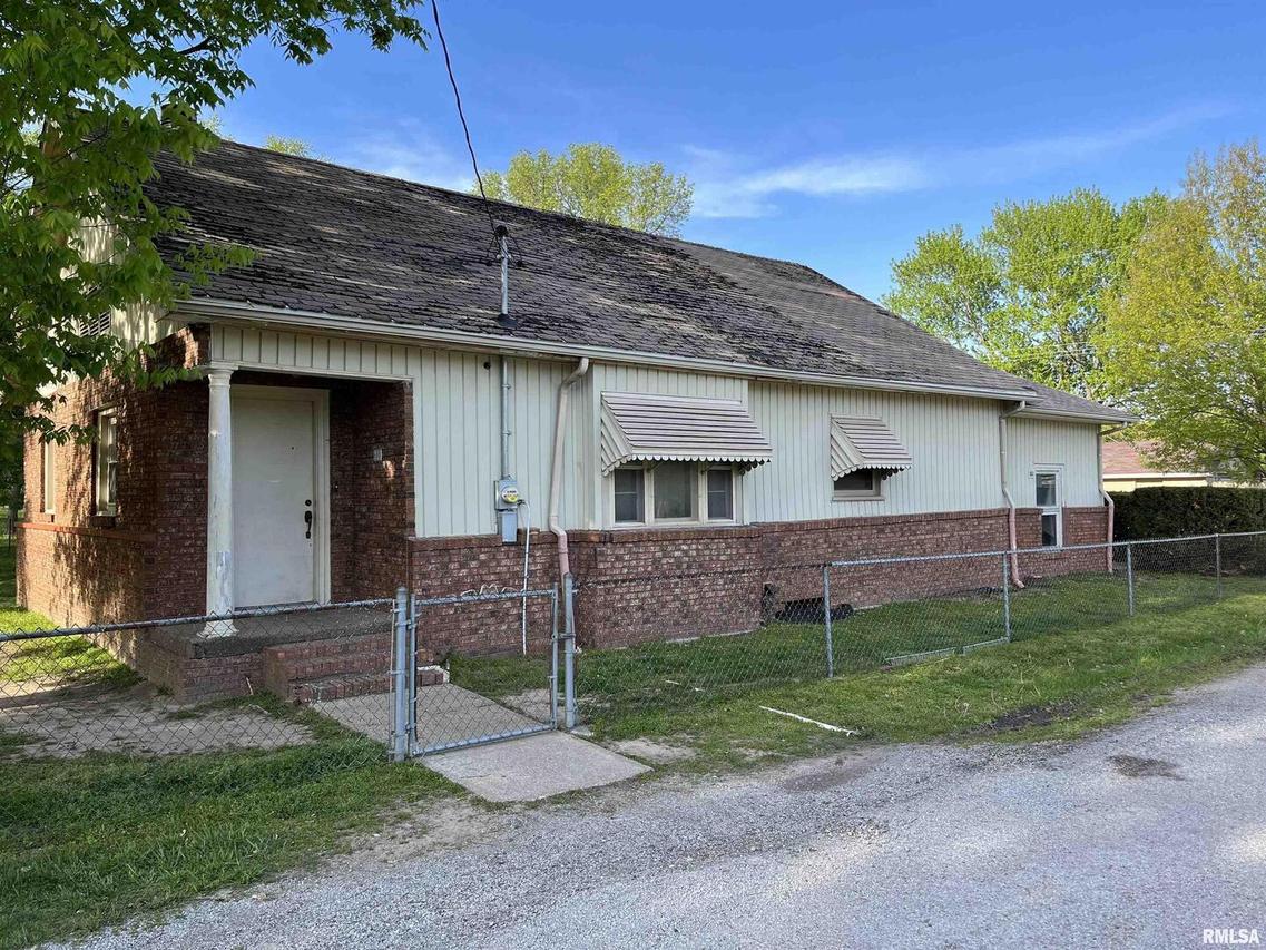600 N Brown St., Benton, IL 62812