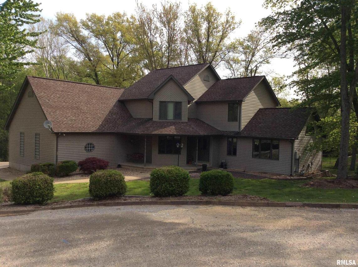 2006 Northwoods Pl., Mt Vernon, IL 62864