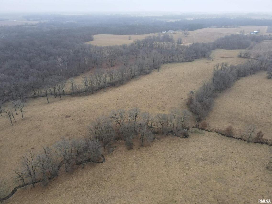 1330 E 1100 N Rd., Shelbyville, IL 62565