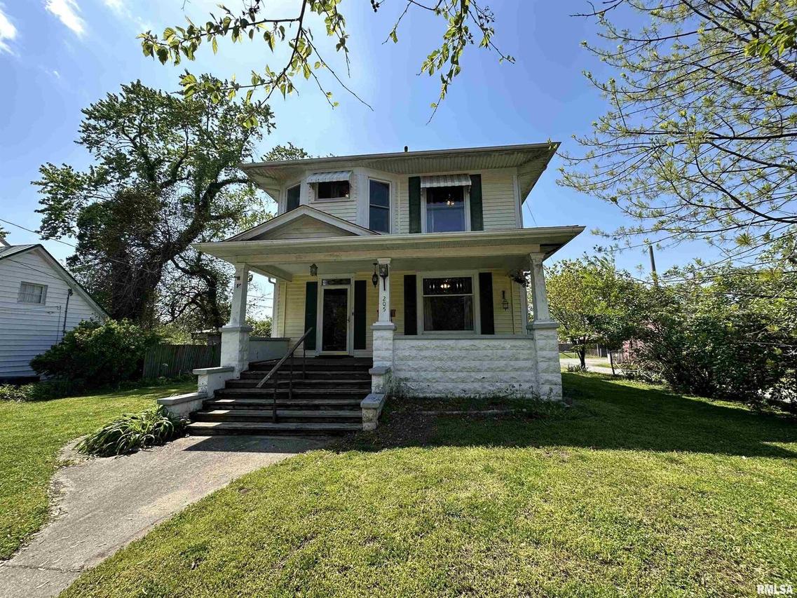 205 S 16th St., Murphysboro, IL 62966