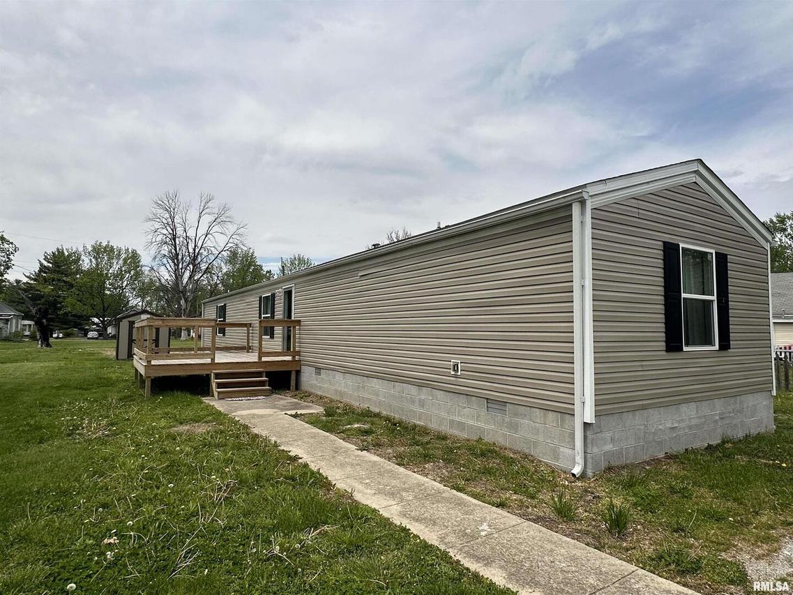 816 N Hickory St., Centralia, IL 62801