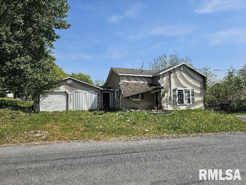 4210 Rosebud Rd., Metropolis, IL 62960