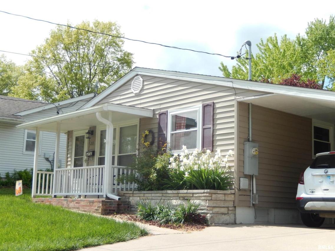 203 Plum St., Anna, IL 62906