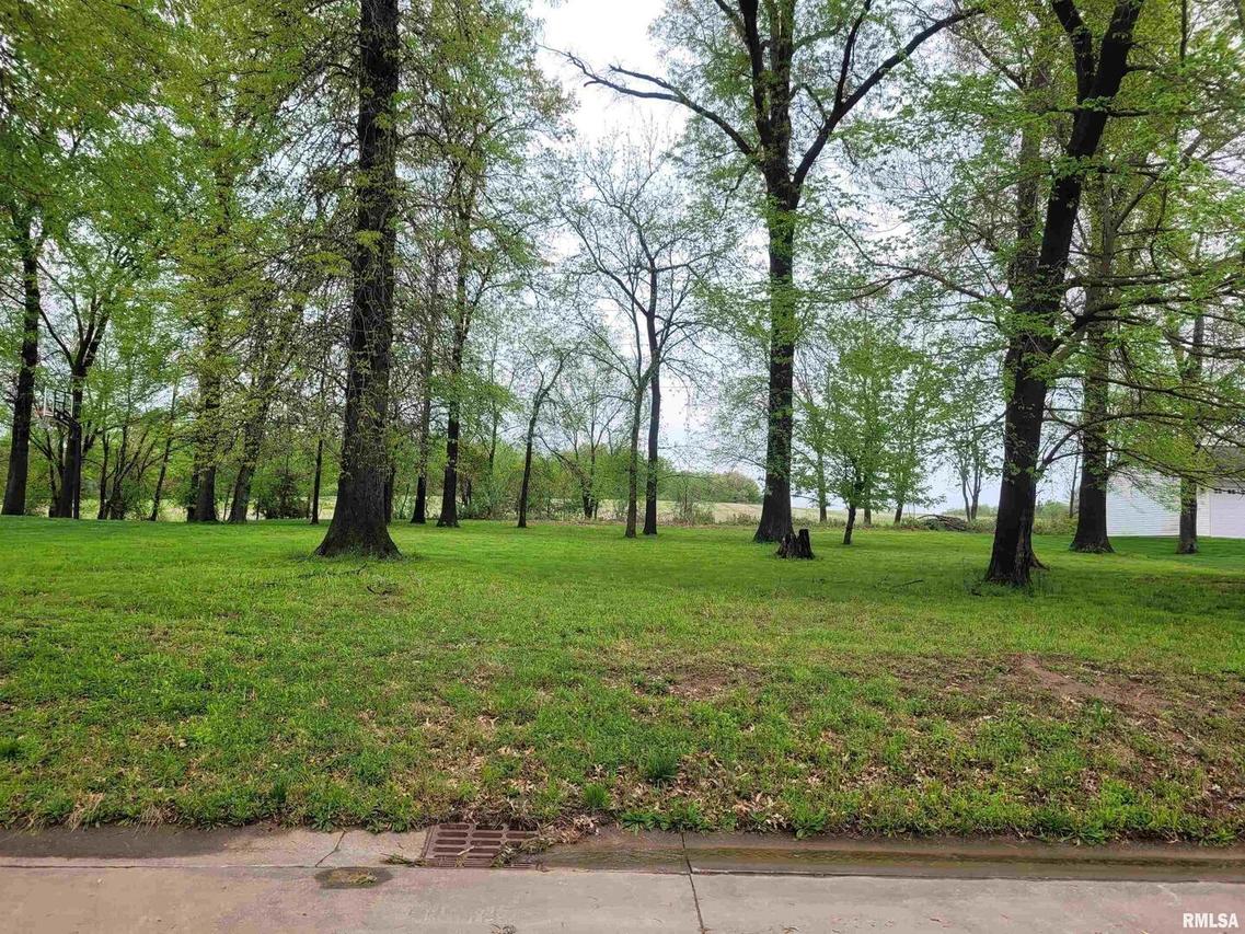 8 Windsor Pl., Mt Vernon, IL 62864