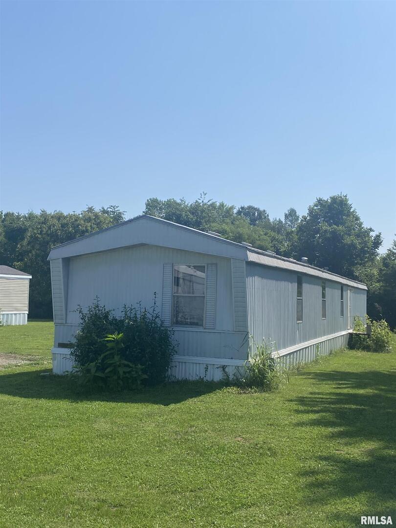 106 Cinnamon Ln., Murphysboro, IL 62966