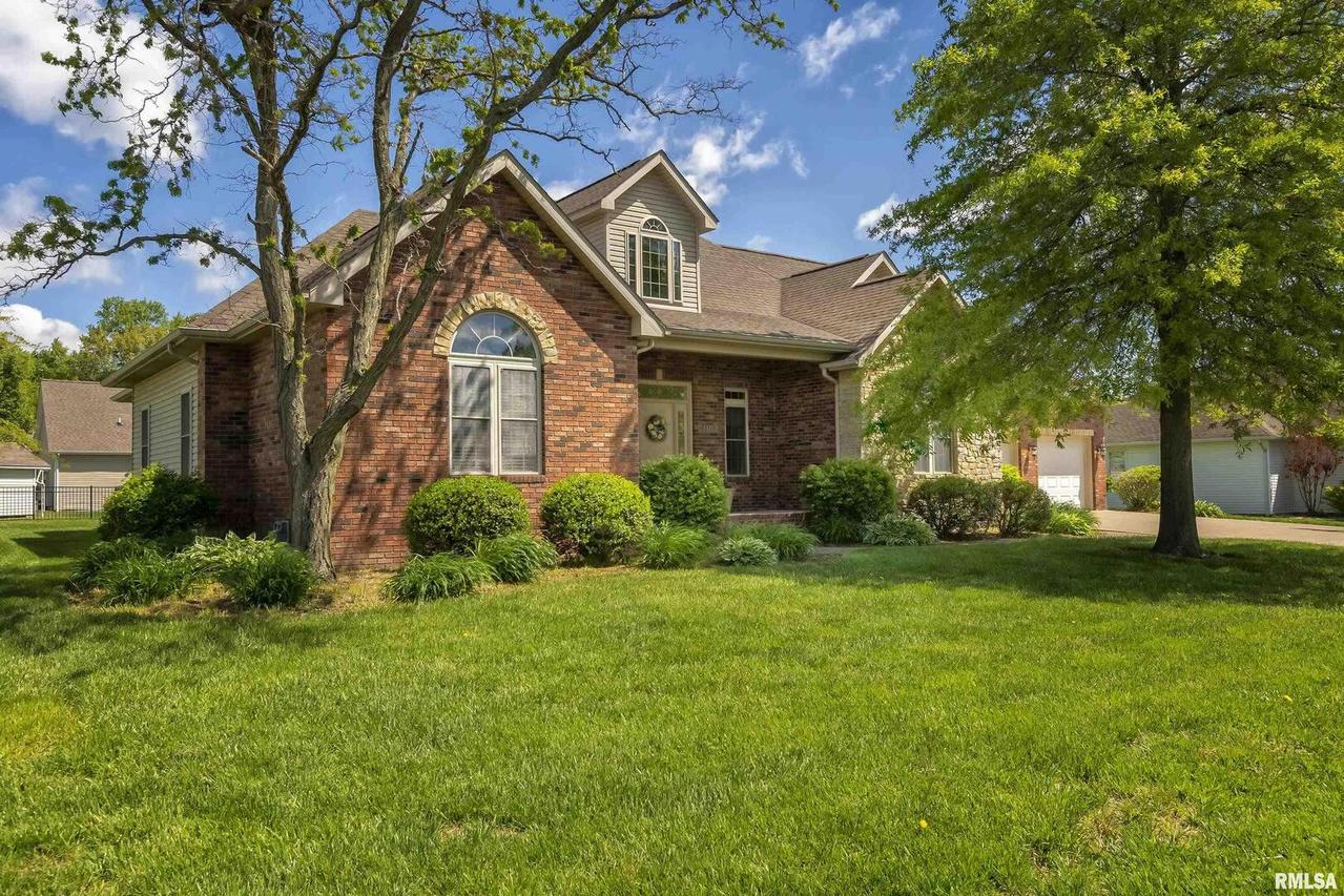 1104 Daybreak Dr., Marion, IL 62959