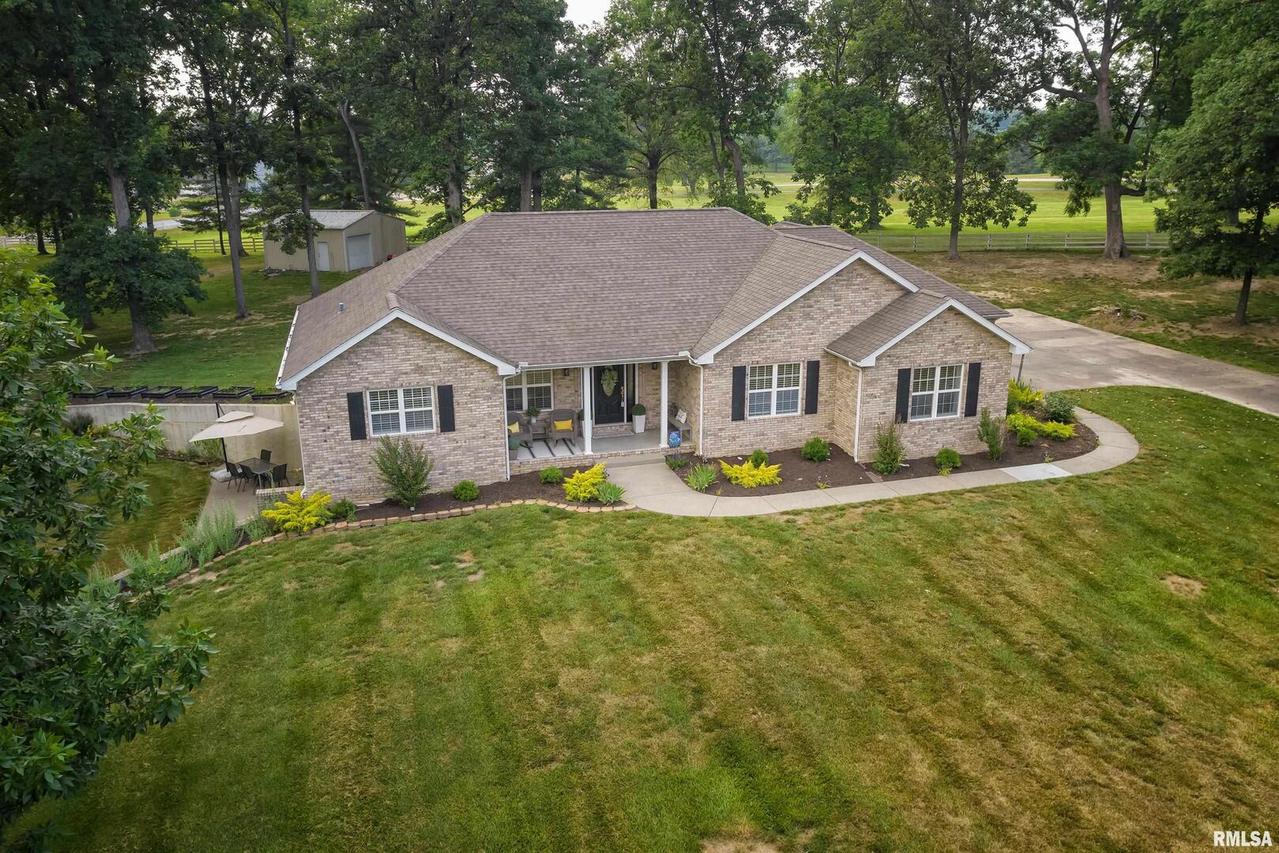 625 Seville Dr., Mt Vernon, IL 62864