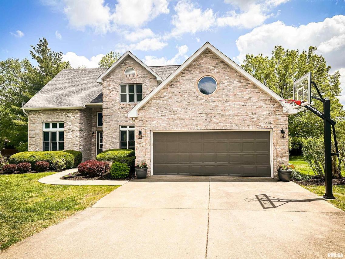 104 Mimosa Dr., Anna, IL 62906