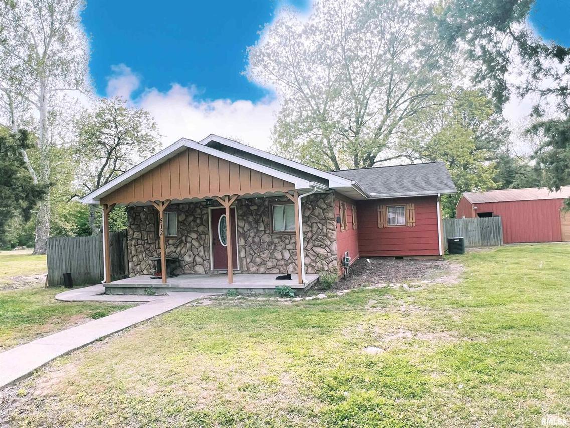 512 S Royal St., Royalton, IL 62983