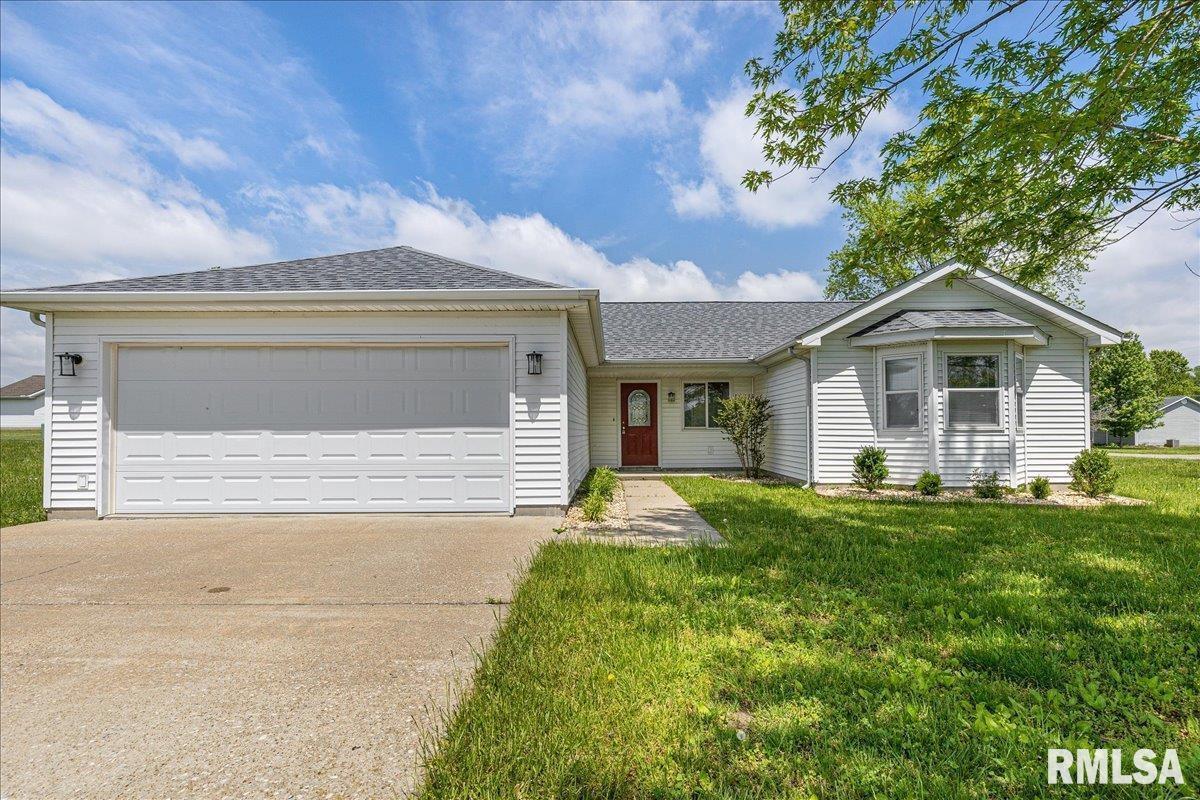 5850 Winterset Dr., Carterville, IL 62918