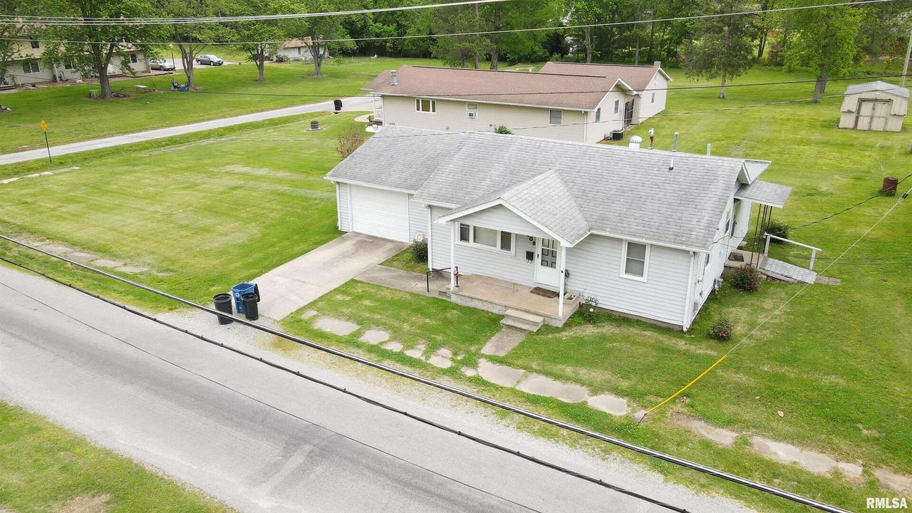 608 N Cochran St., West Frankfort, IL 62896