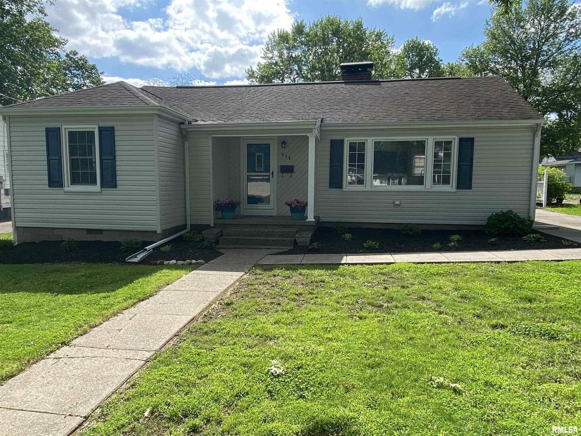 614 S Carbon St., Marion, IL 62959