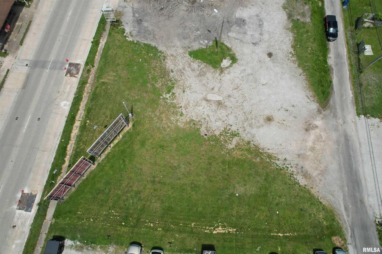 000 N Poplar, Centralia, IL 62801