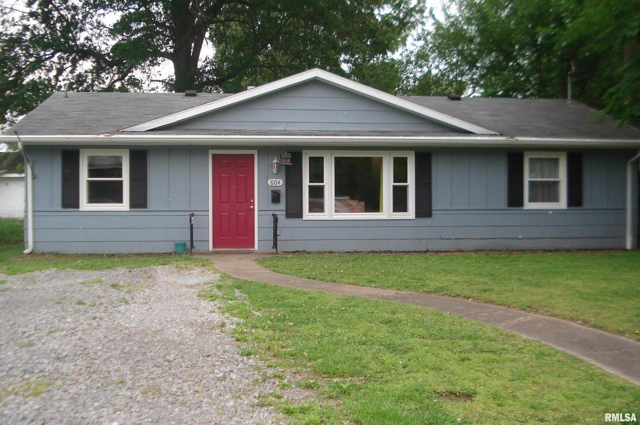 804 W St Louis St., West Frankfort, IL 62896