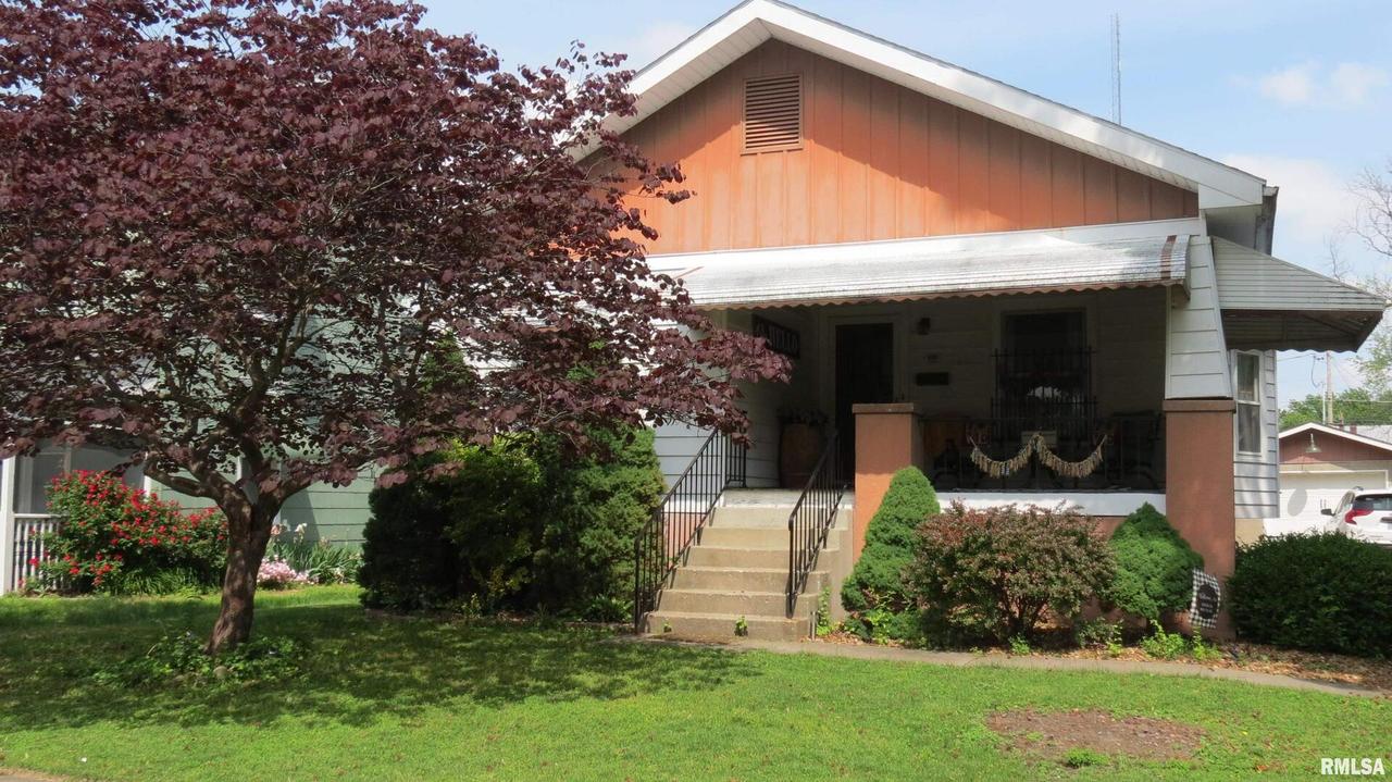 122 N Walnut St., Duquoin, IL 62832