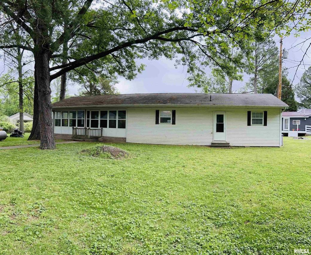 1167 Cricket Ln., Centralia, IL 62801