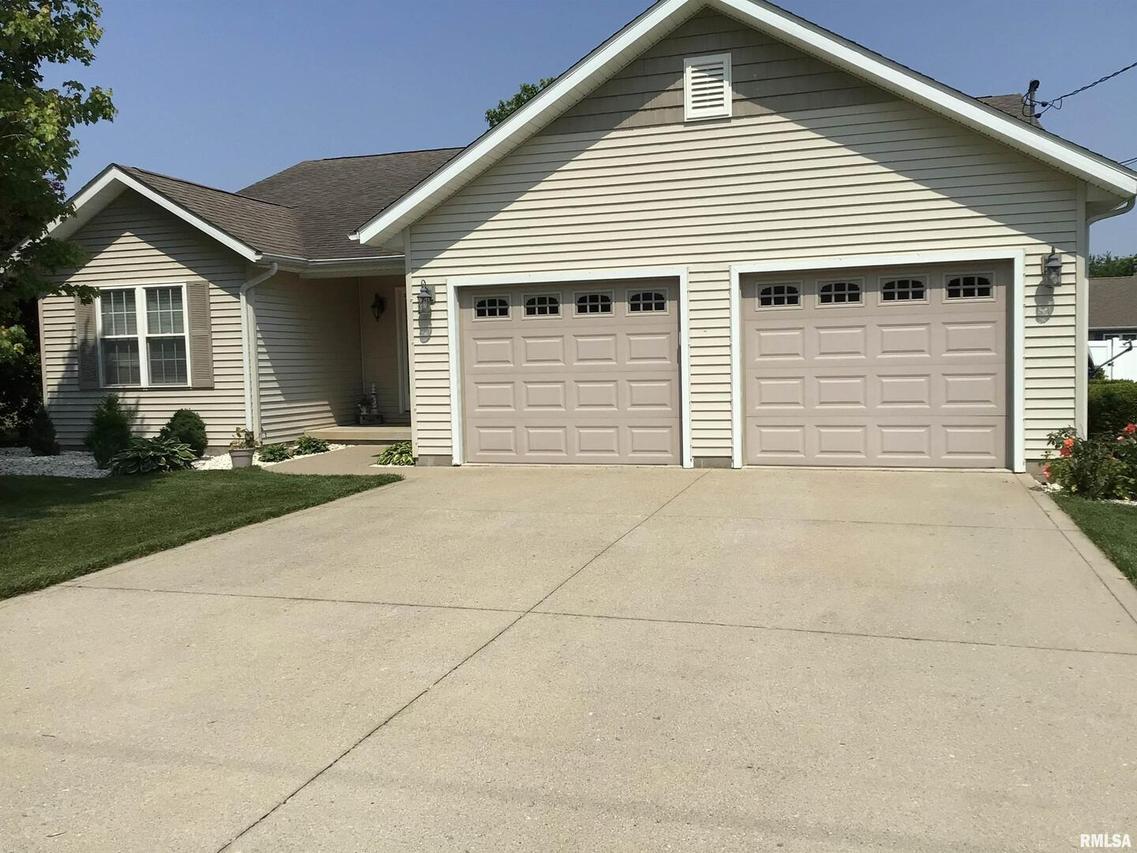 404 W Beacon Ct., Mt Vernon, IL 62864