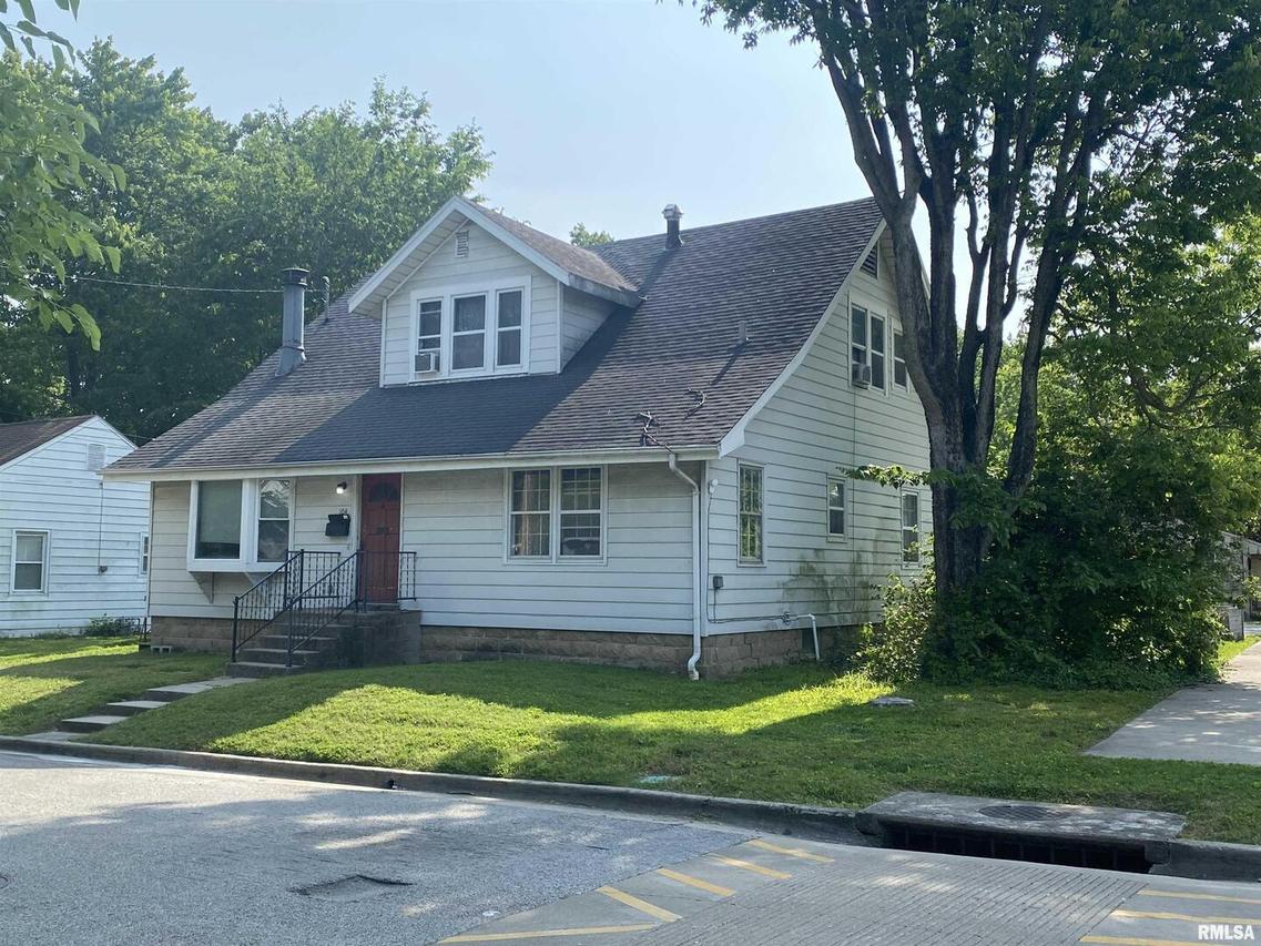 104 S Springer St., Carbondale, IL 62901