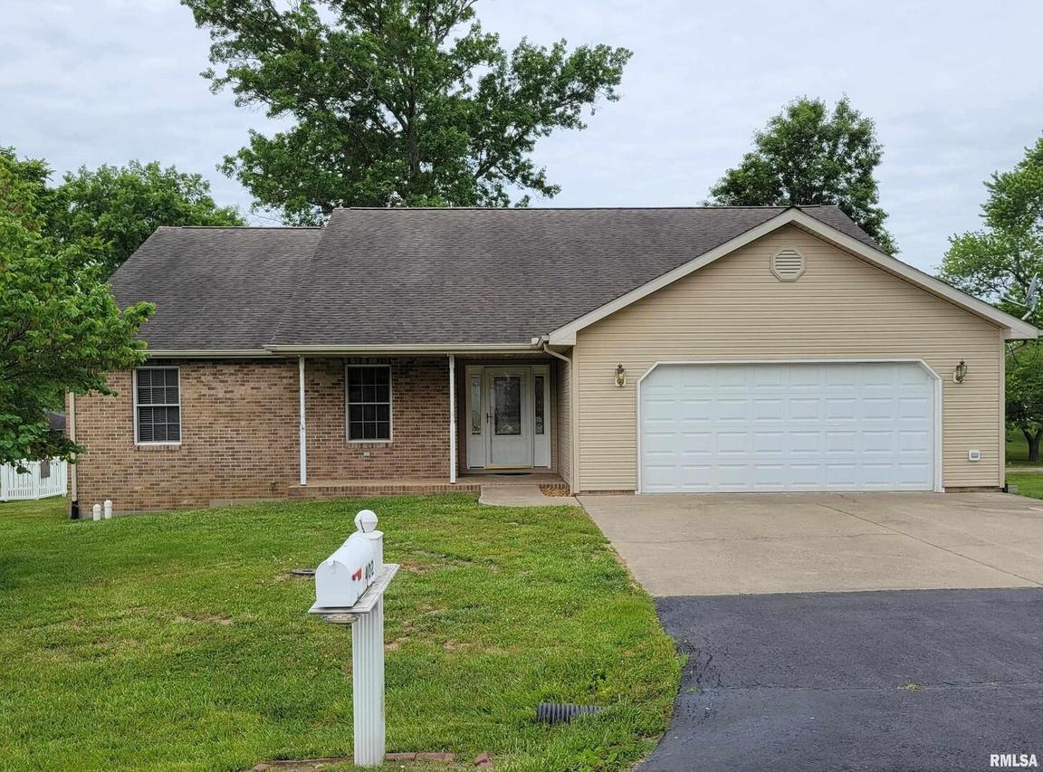 402 Abby Dr., Carterville, IL 62918