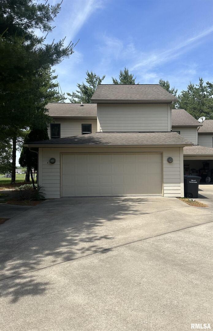 545 Beadle Dr., Carbondale, IL 62901