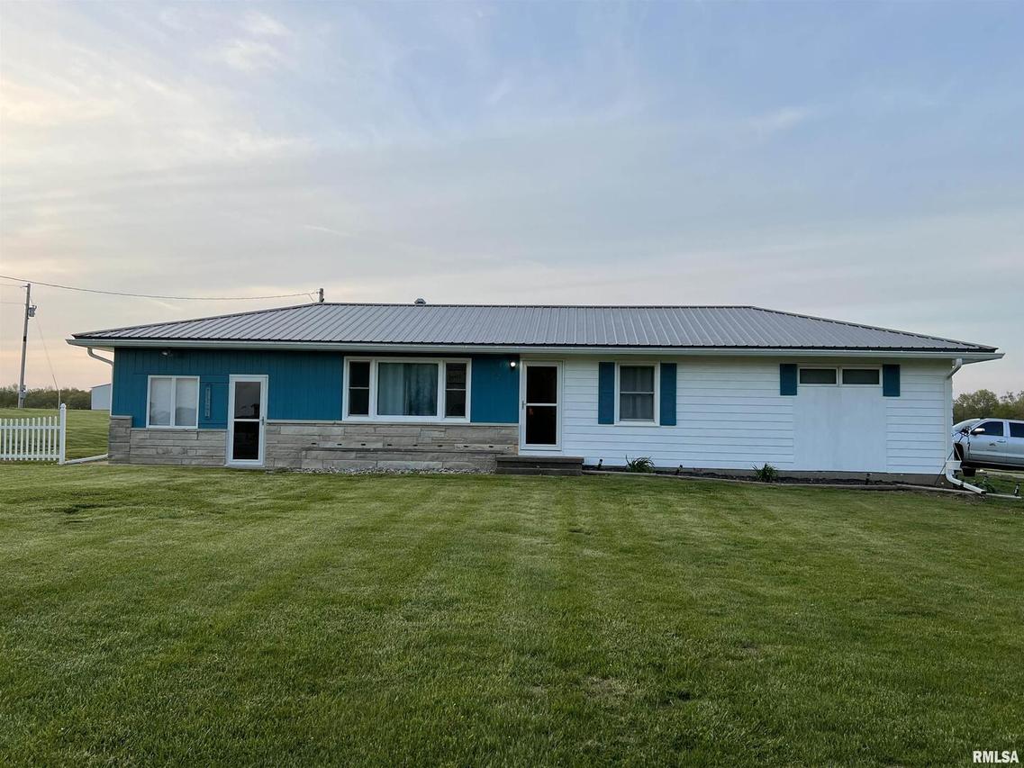 93 County Highway 16 Rd., Xenia, IL 62899