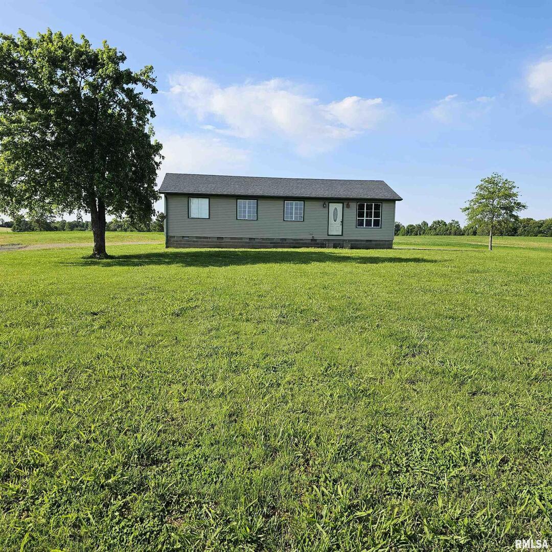 665 Kaid Rd., Eldorado, IL 62930