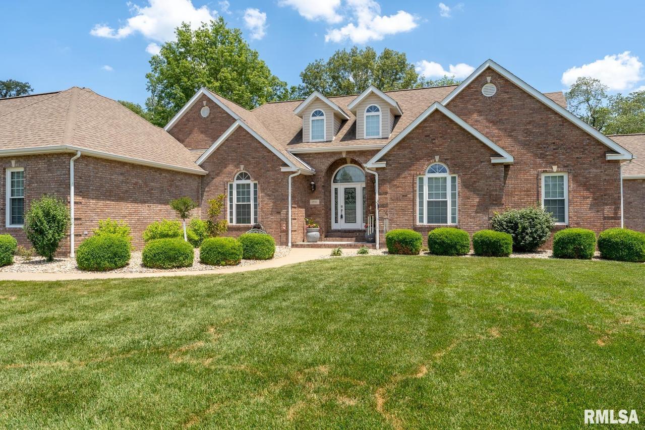 1701 Oakshire Rd., Marion, IL 62959