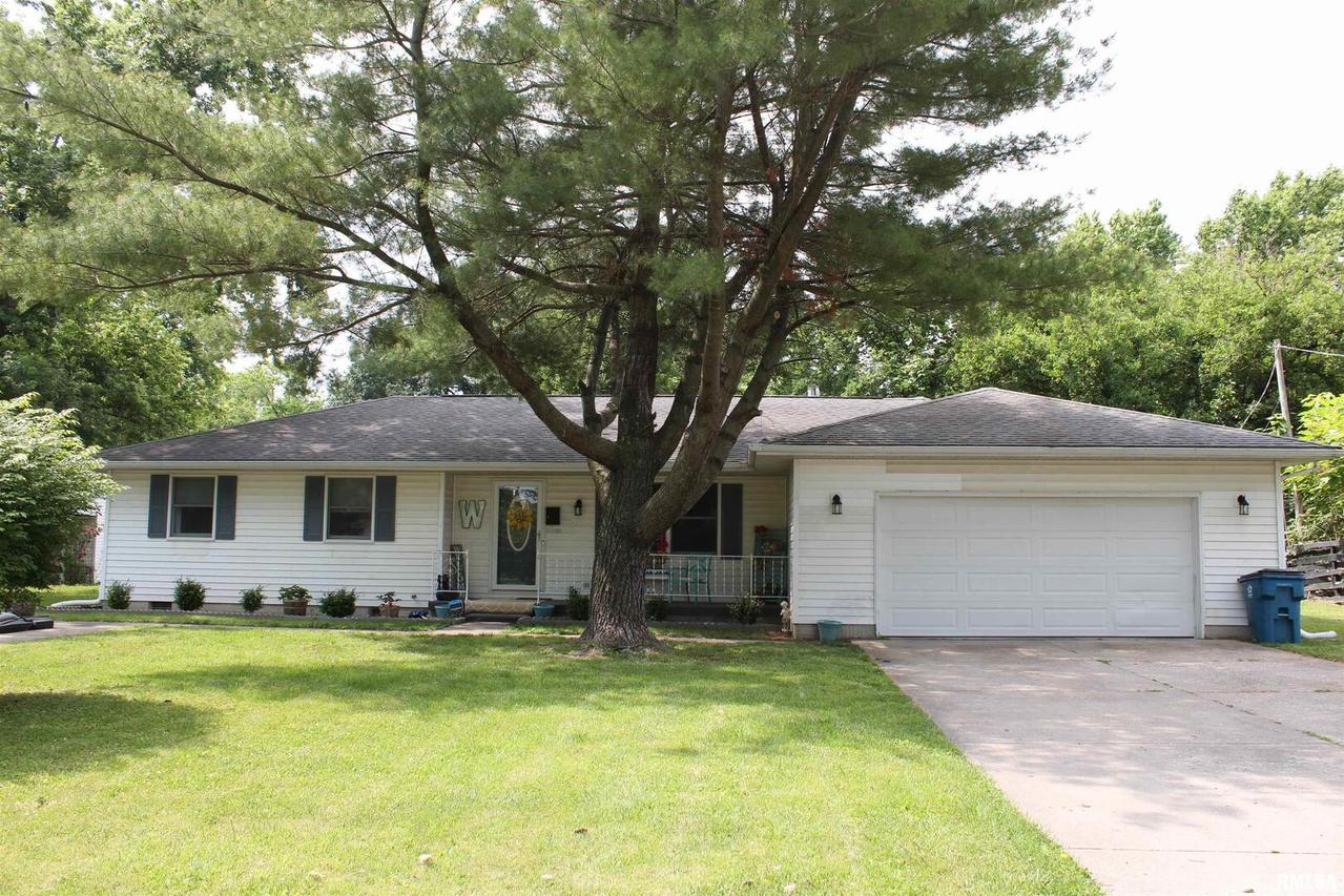 421 E Rhodes St., Centralia, IL 62801