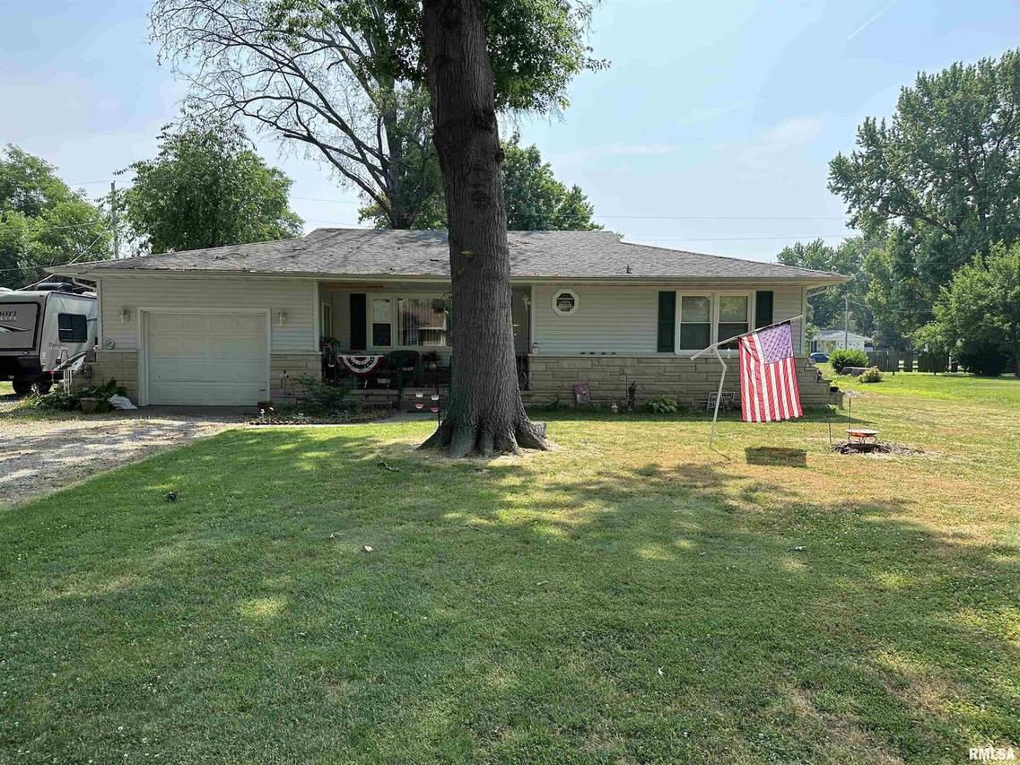 201 Randolph Dr., Centralia, IL 62801