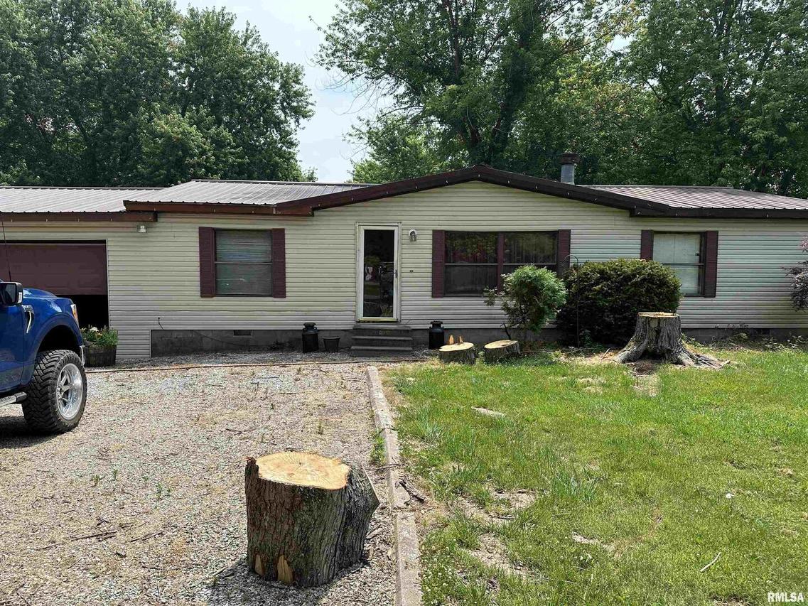 23450 N Post Oak Ln., Walnut Hill, IL 62893