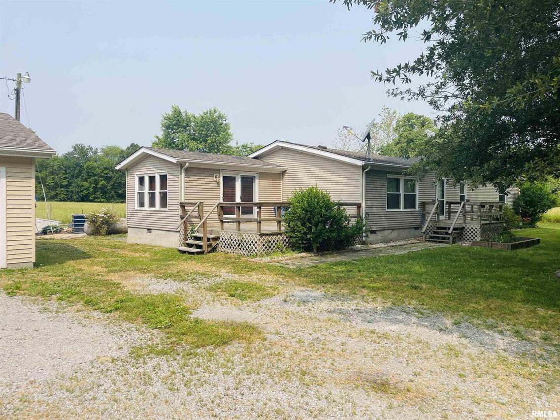 8957 N Goshen Ln., Mt Vernon, IL 62864