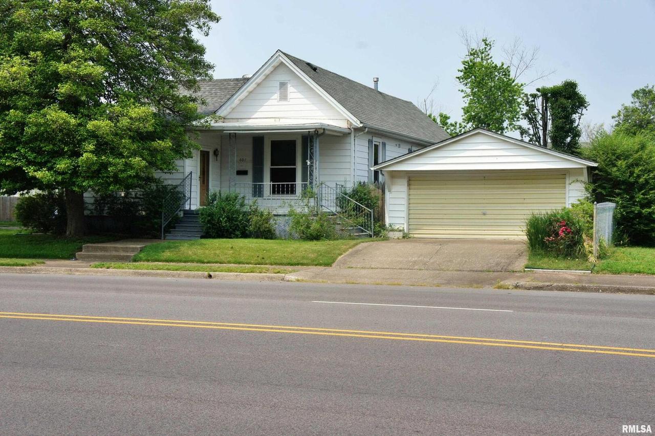 601 E 5th St., Metropolis, IL 62960