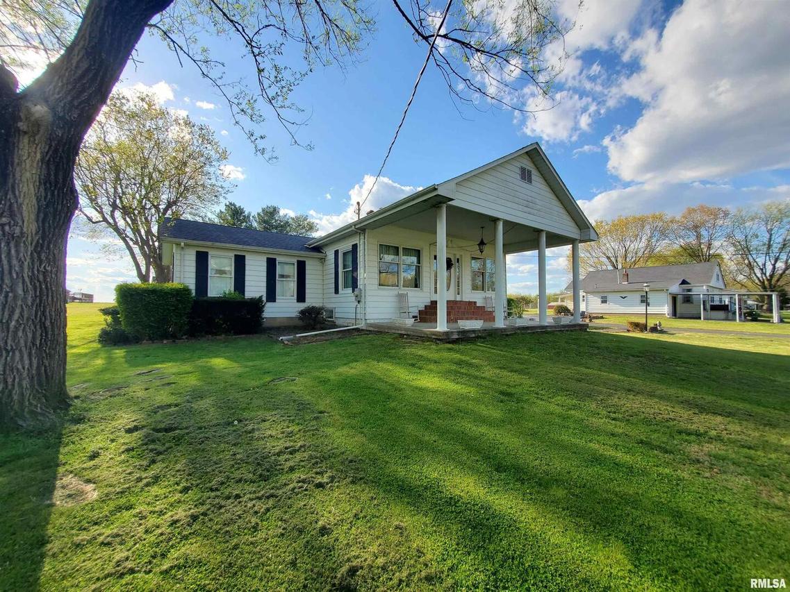 745 Mill St., Carrier Mills, IL 62917