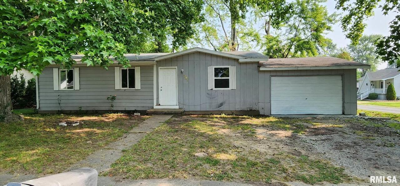 721 E Mckinley St., Herrin, IL 62948