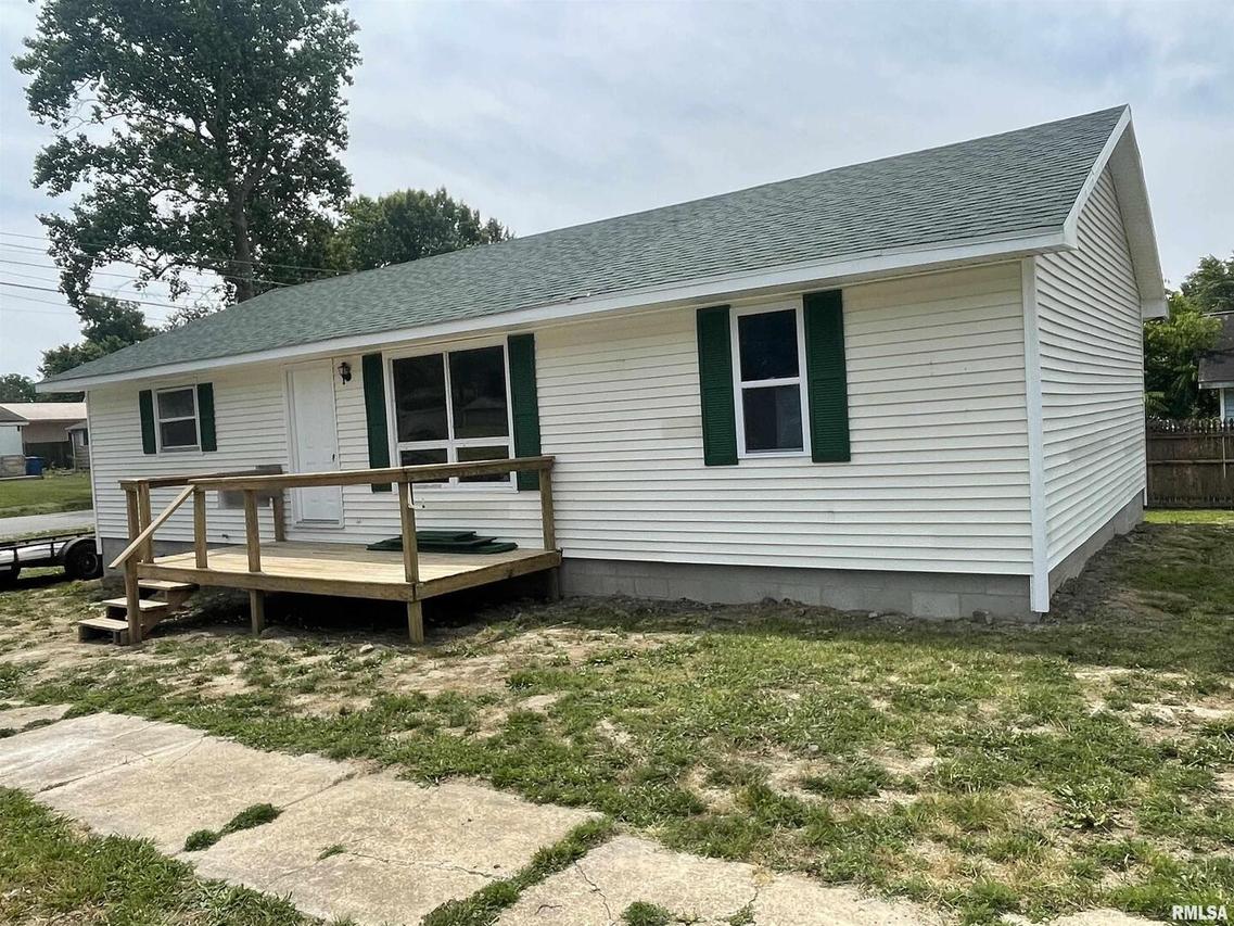 401 S Mulkey St., Christopher, IL 62822