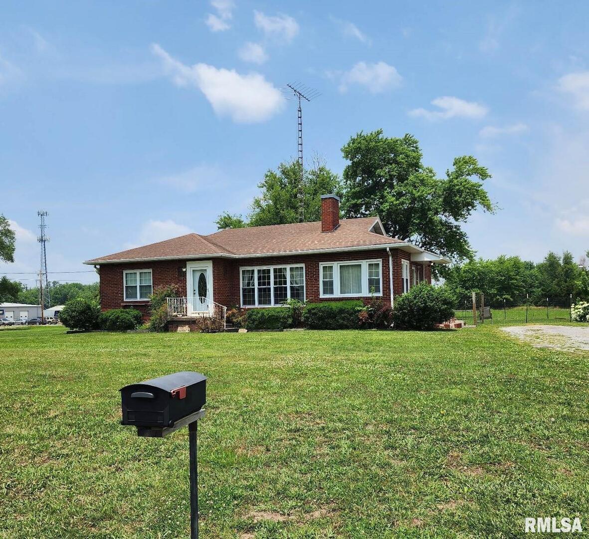 715 Bailey Ln., Benton, IL 62812