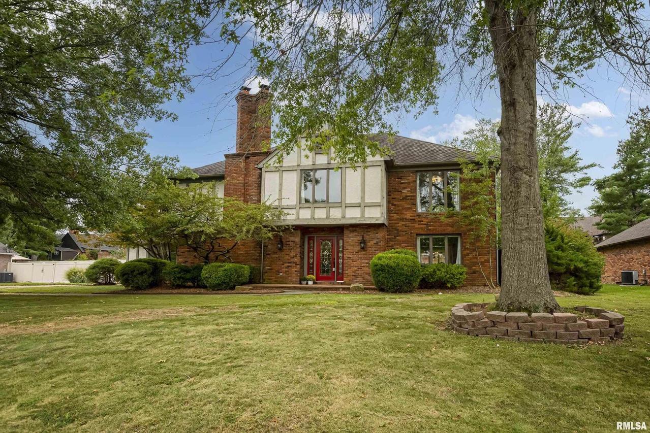 1813 Wolff Dr., Marion, IL 62959