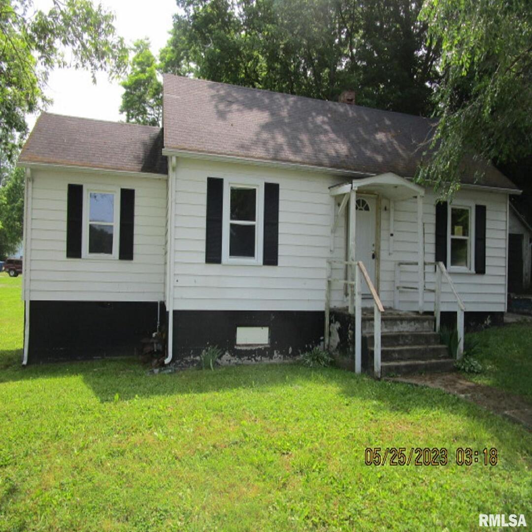 720 6th St., Rosiclare, IL 62982