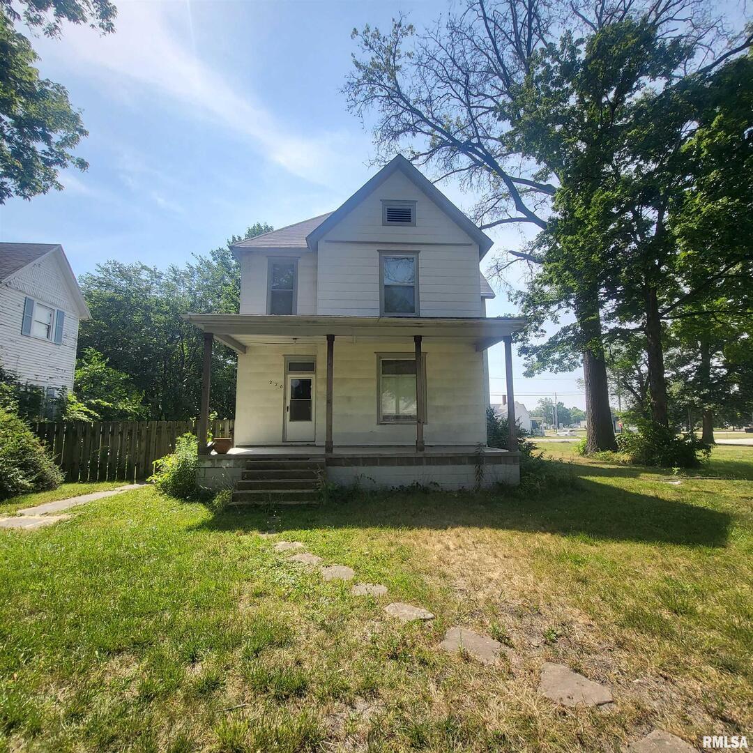 226 N Beech St., Centralia, IL 62801