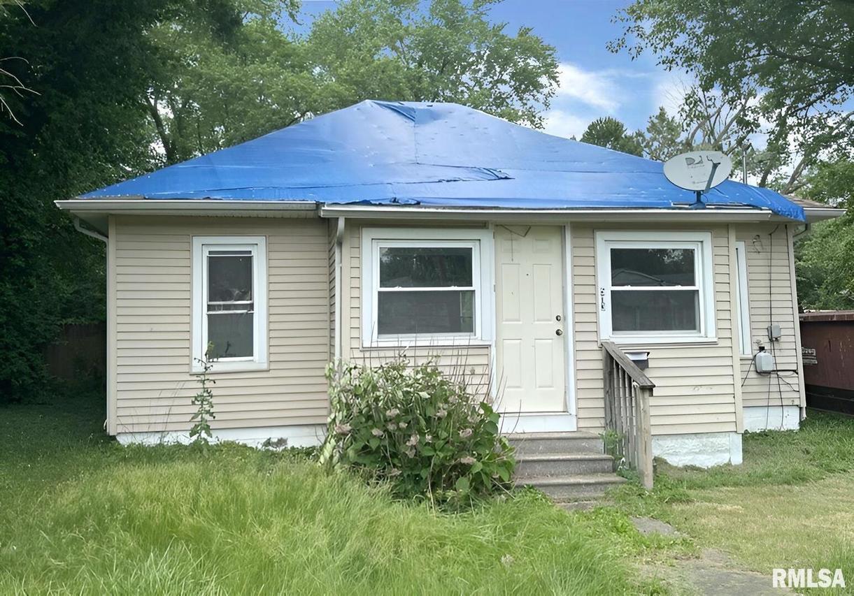 513 Burkett St., Benton, IL 62812